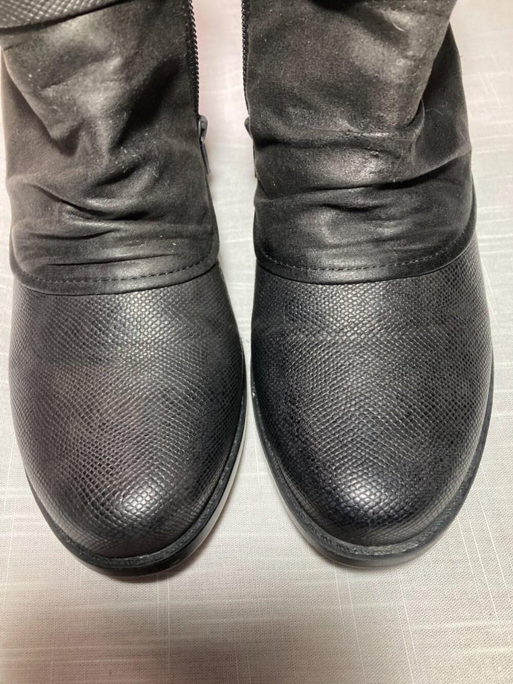 CUTE ANKLES BOOTS - Size 7, Dark Brown Beartraps